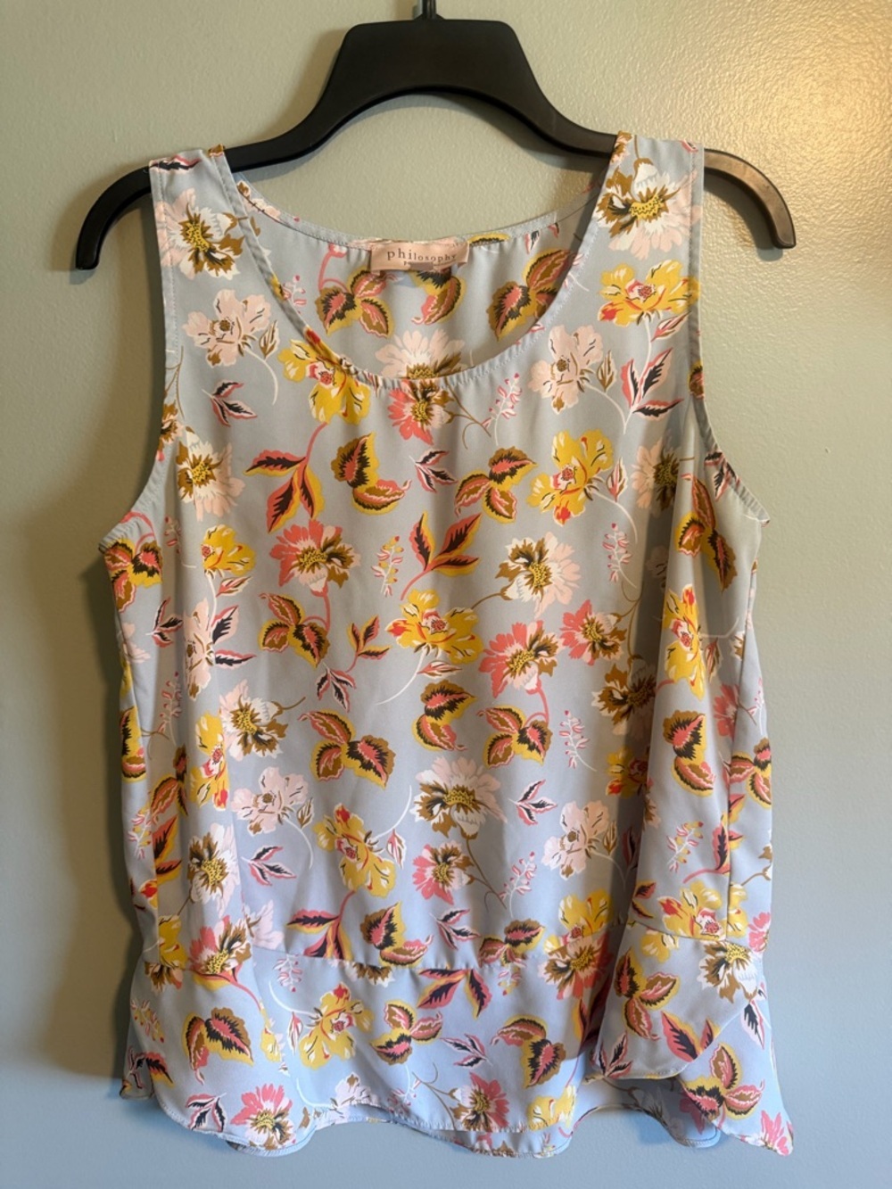Philosophy Light Blue Floral Sleeveless Blouse Tank size petite large